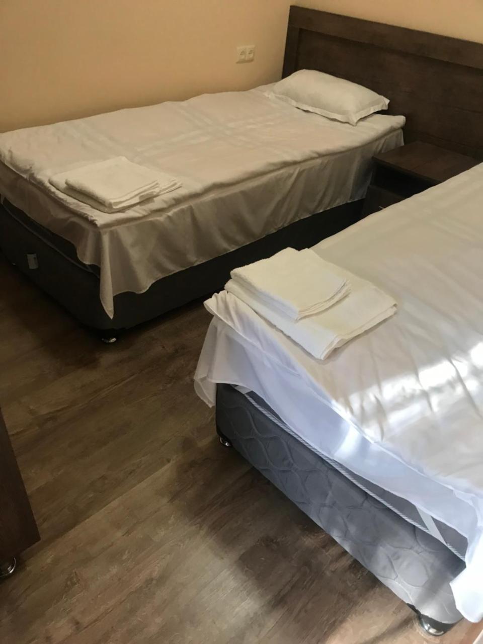 Guest House Abovyan Street Erevan Esterno foto
